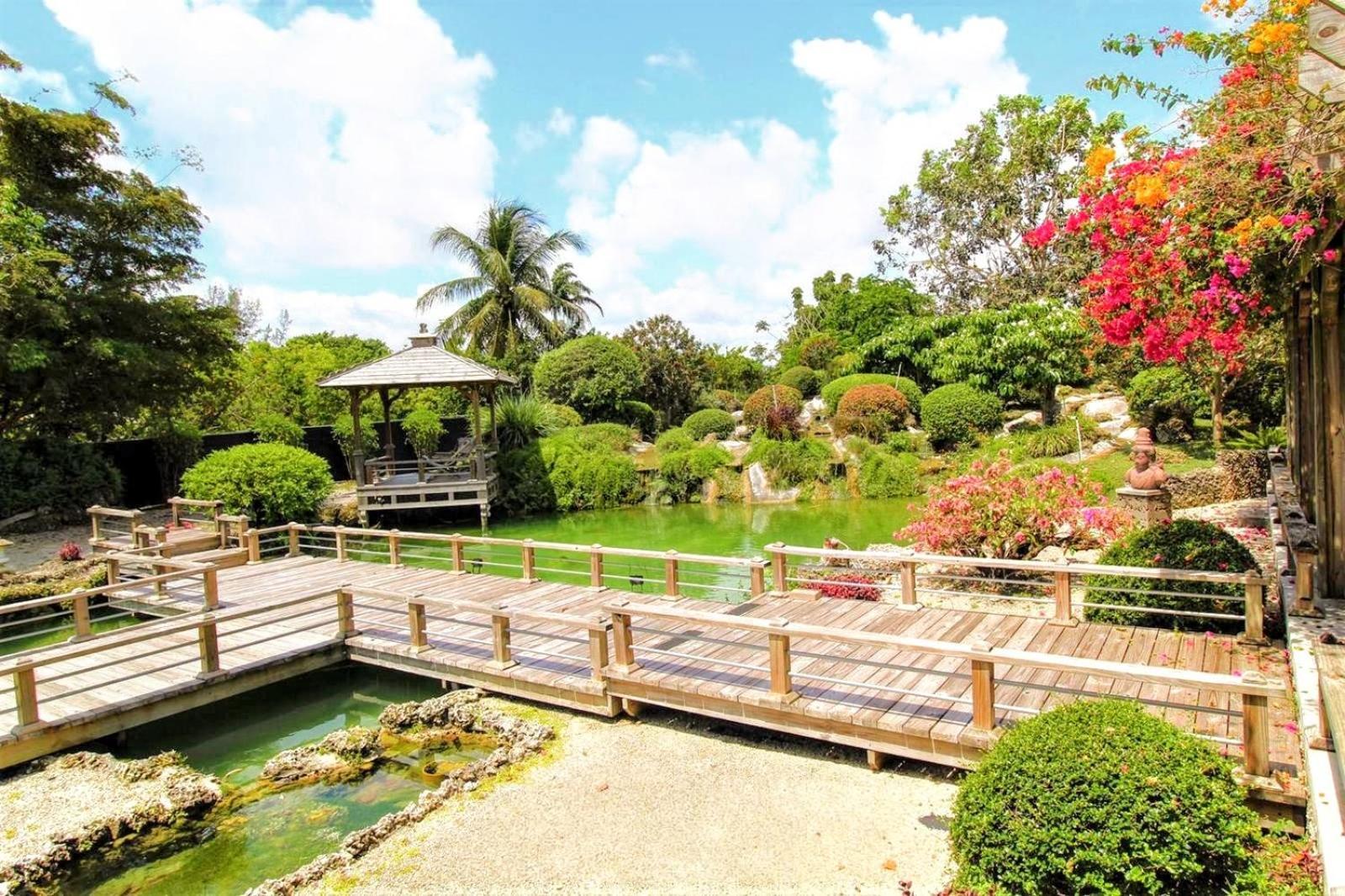 הומסטד Exclusive Lake Tiny House In Beautiful Japanese Garden מראה חיצוני תמונה