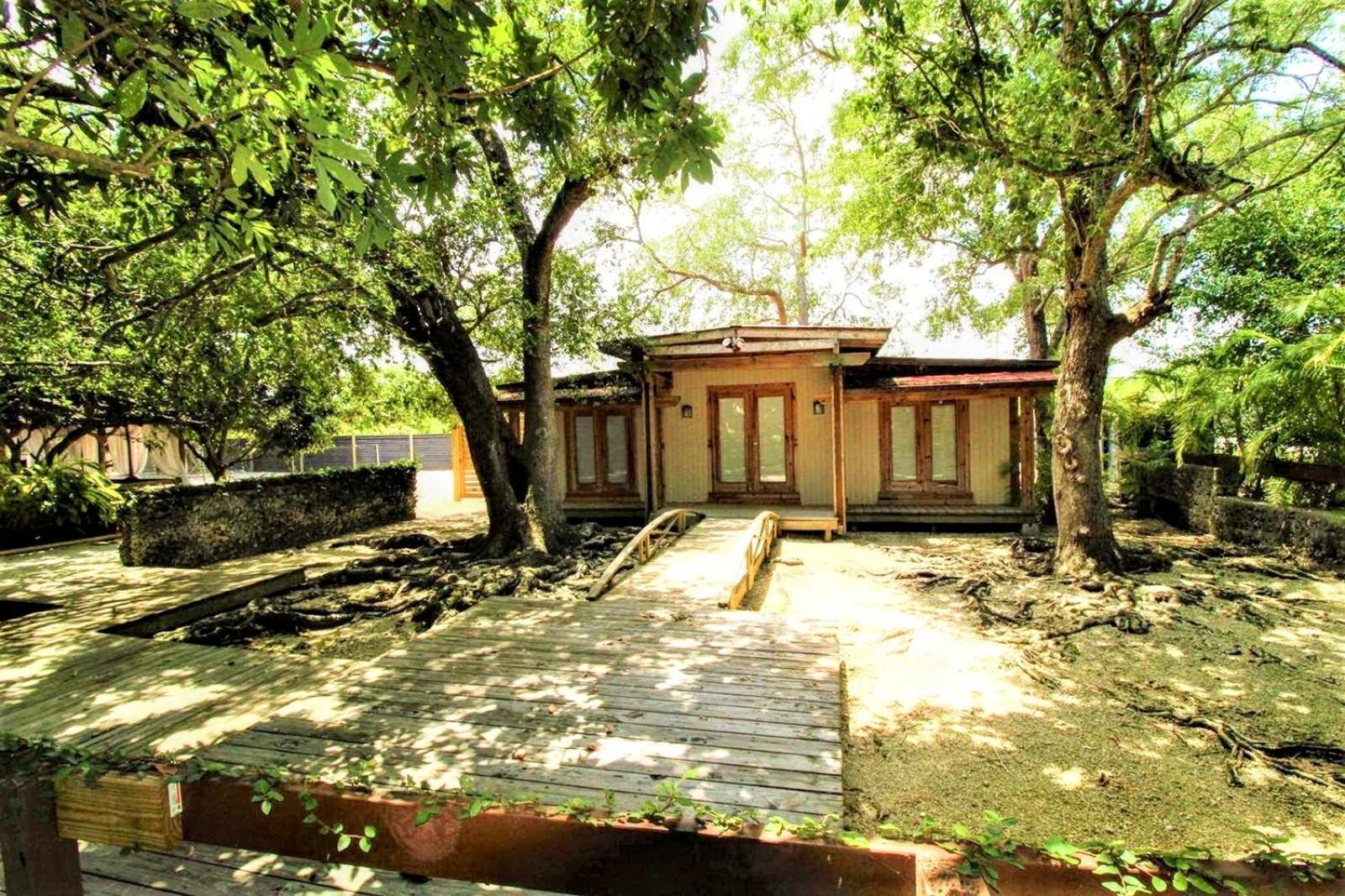 הומסטד Exclusive Lake Tiny House In Beautiful Japanese Garden מראה חיצוני תמונה