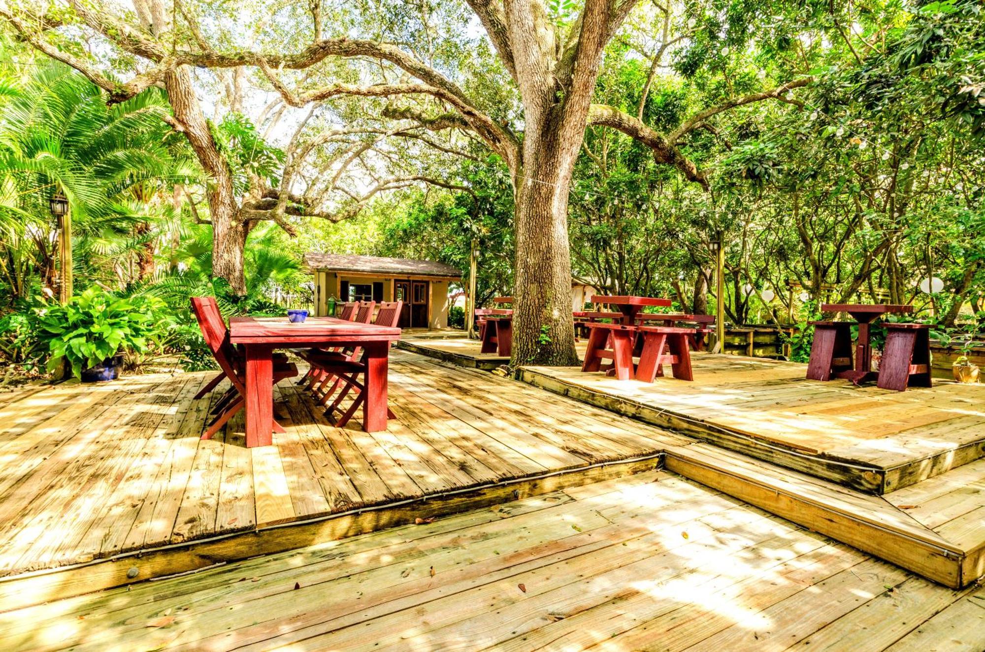 הומסטד Exclusive Lake Tiny House In Beautiful Japanese Garden מראה חיצוני תמונה